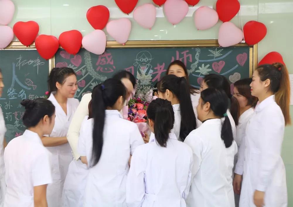 美雅美容職業(yè)培訓(xùn)學(xué)校第78期美體班畢業(yè)典禮